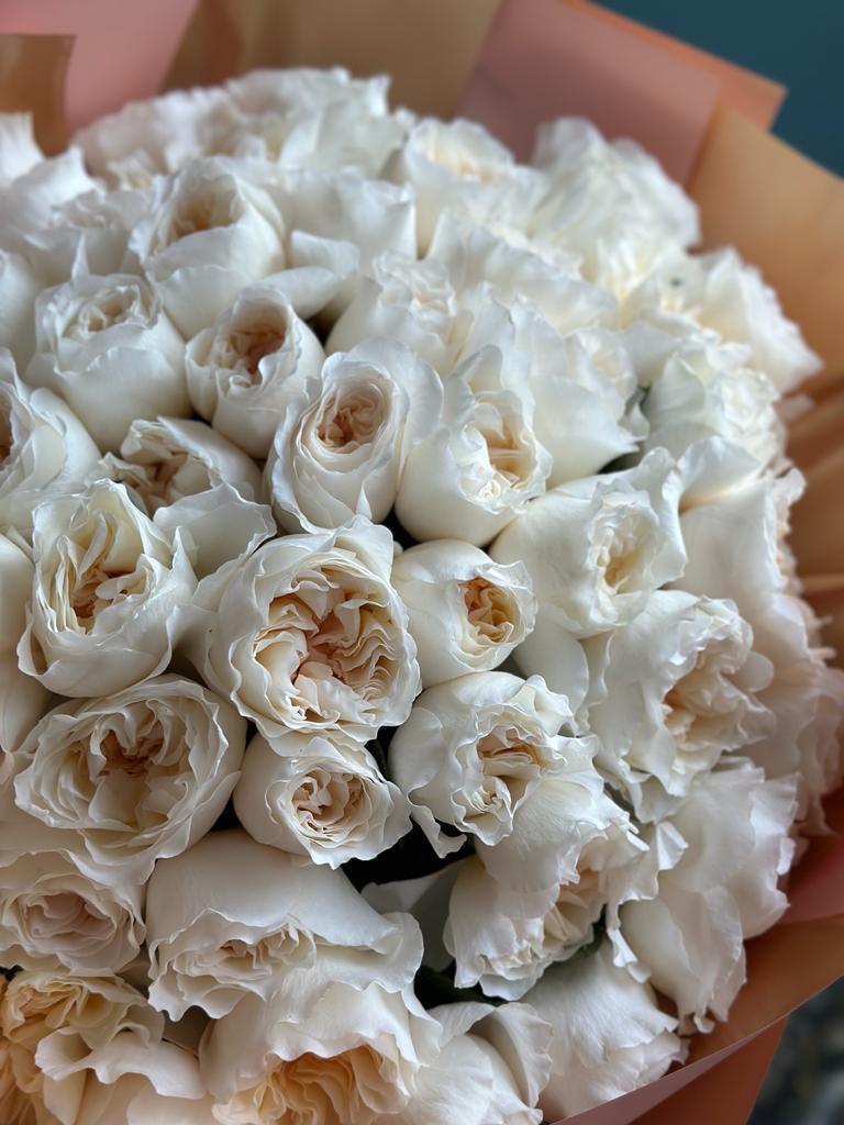 4 Dozen David Austin Garden Roses Bouquet