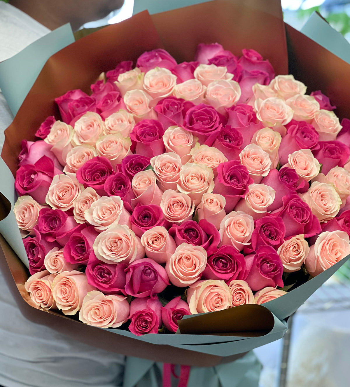 100 Pink Roses Bouquet with light pink and hot pink roses Miami