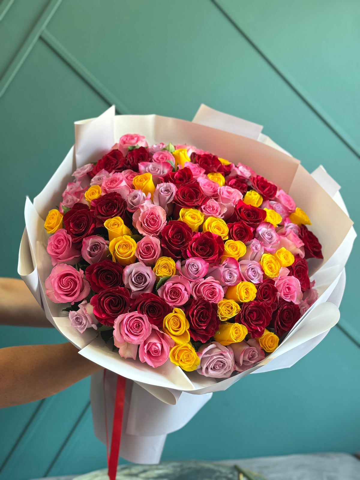 100 colorful roses bouquet by Luxury Flowers Miami