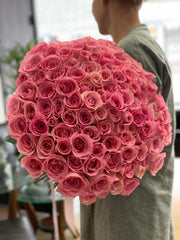 100 light pink roses bouquet handcrafted in Miami