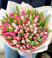 100 pink tulips bouquet handcrafted in Miami