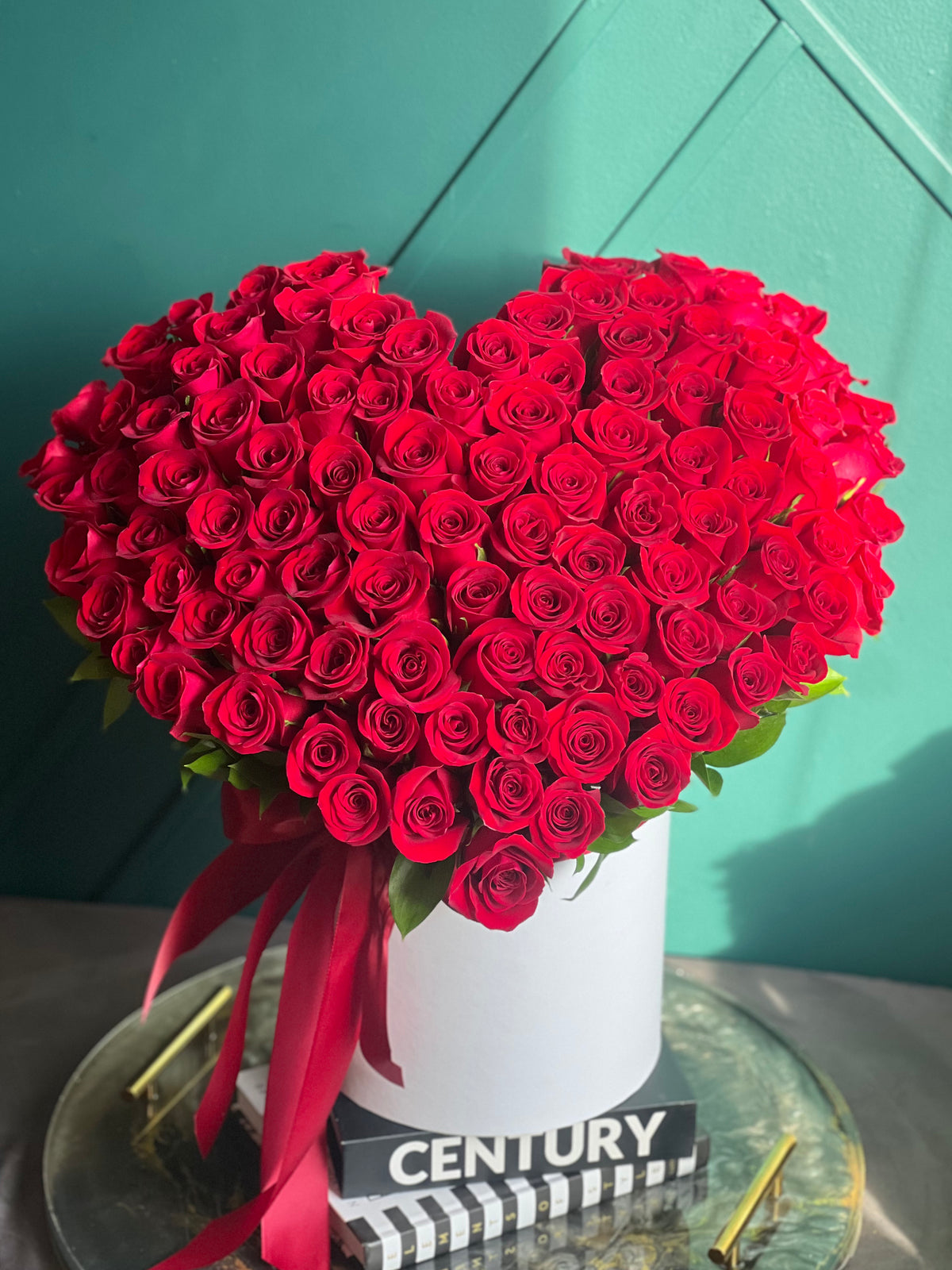 100 red roses heart box Midnight Love in Miami