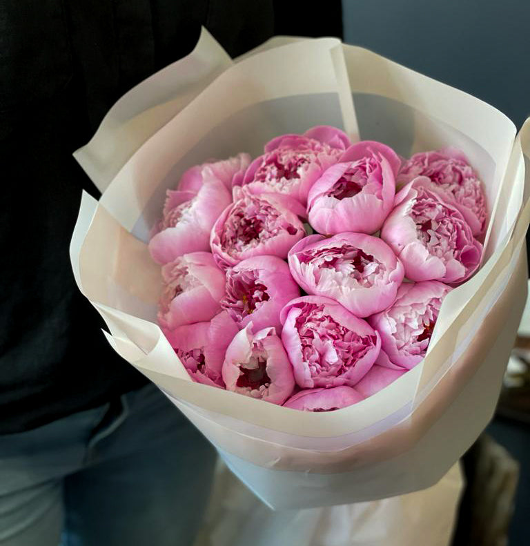 15 Pink Peonies Bouquet handcrafted in Miami