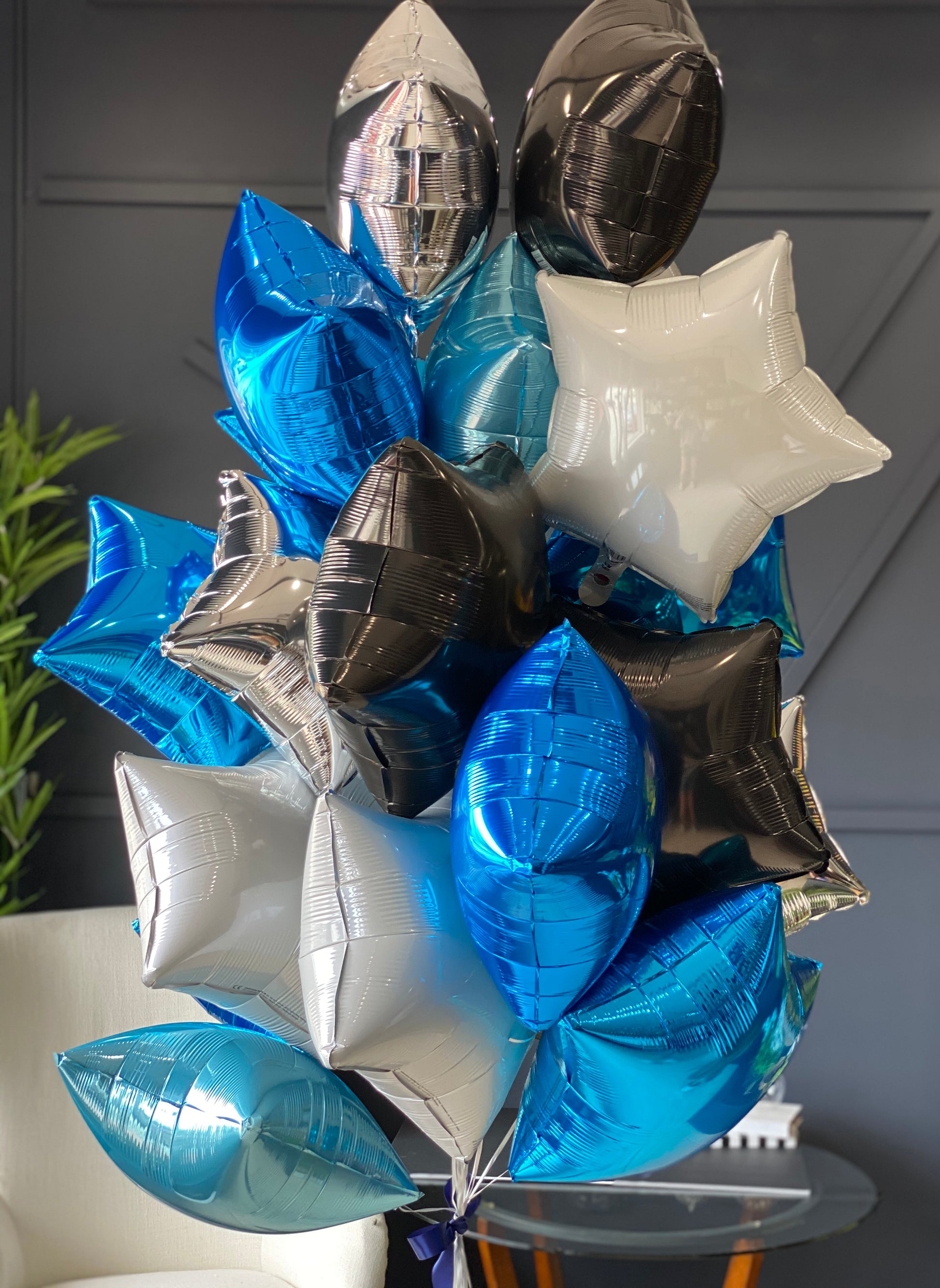 2 dozen blue silver and white balloon bouquet for delivery in Miami
