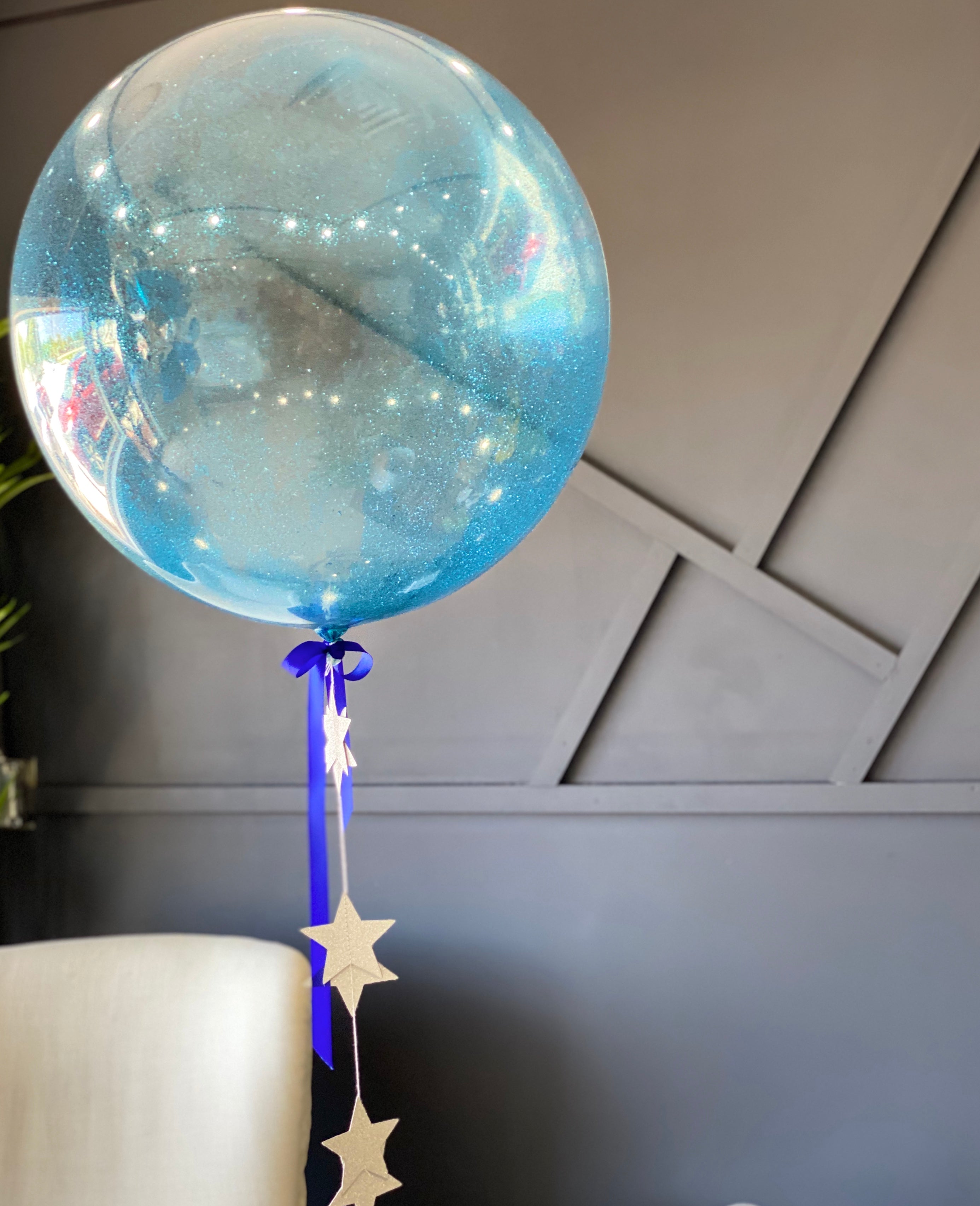 30 inch extra large decorated balloon for delivery in Miami