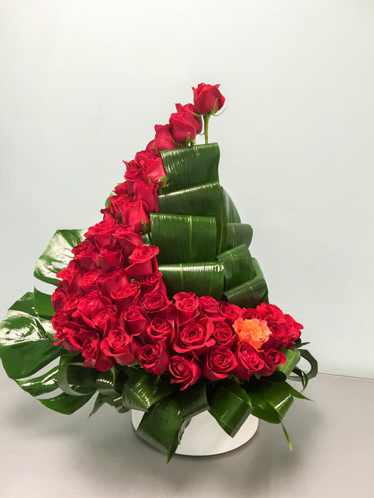 75 Red roses Modern Design