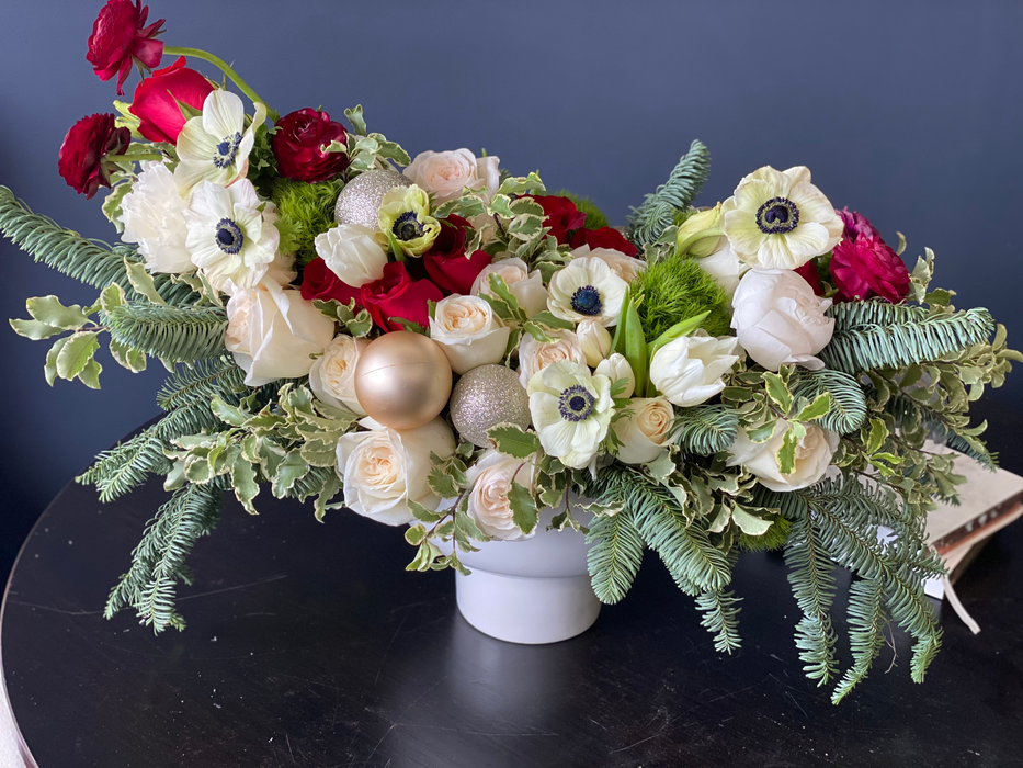 Winter beauty - large floral centerpiece