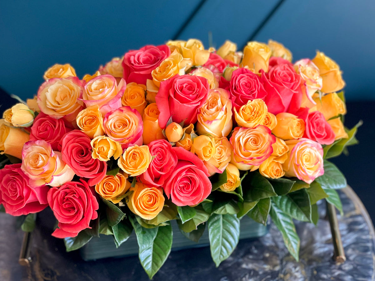 60 roses spray roses arrangement in Miami