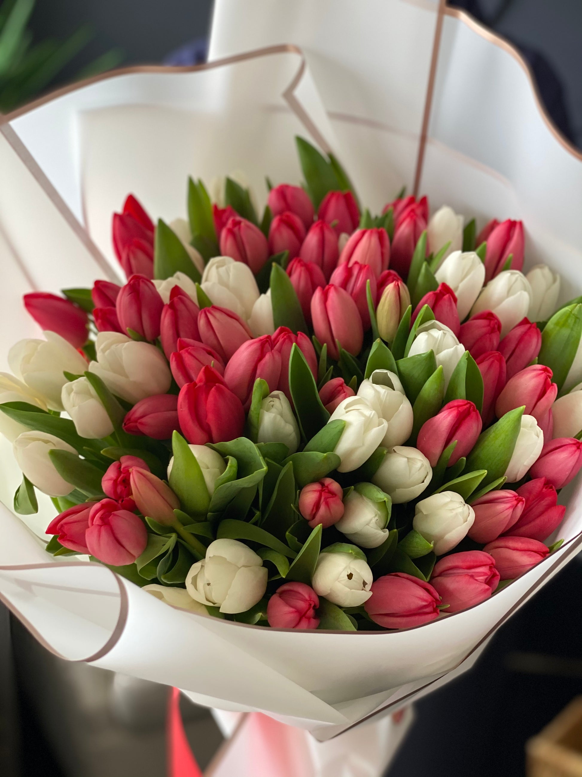75 tulips bouquet Miami with red and white tulips
