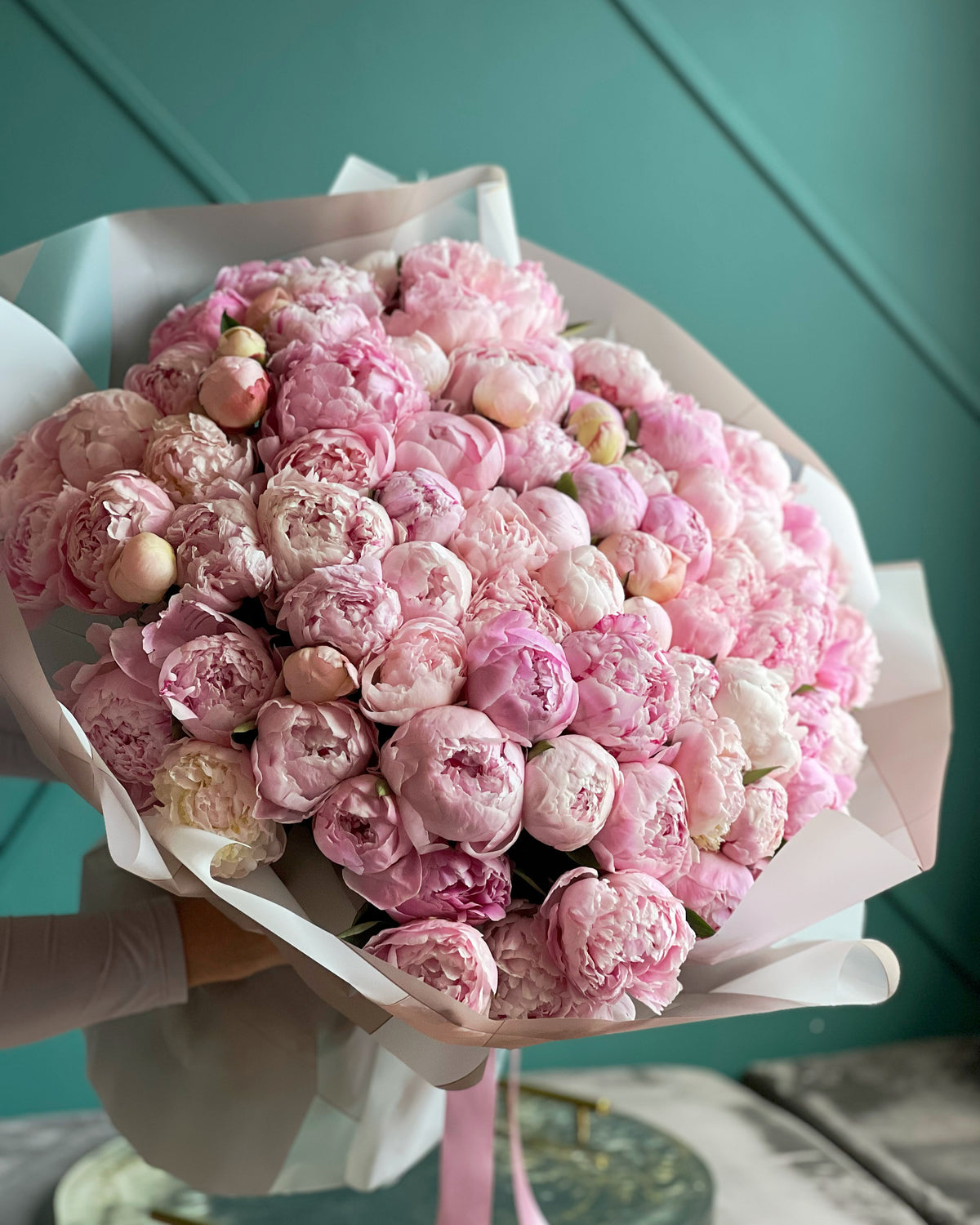 100 Pink Peonies Bouquet – Luxury Peony Delivery Miami