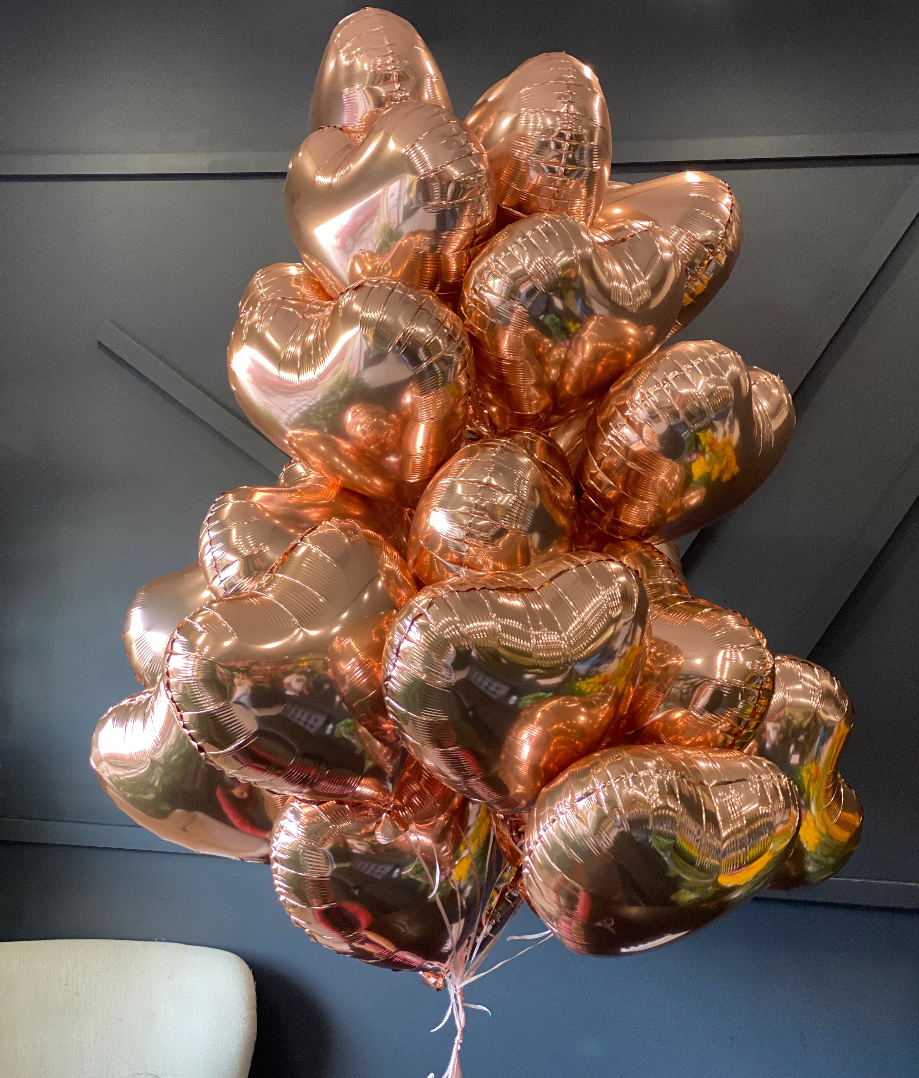 Elegant rose gold foil balloons bouquet in Miami