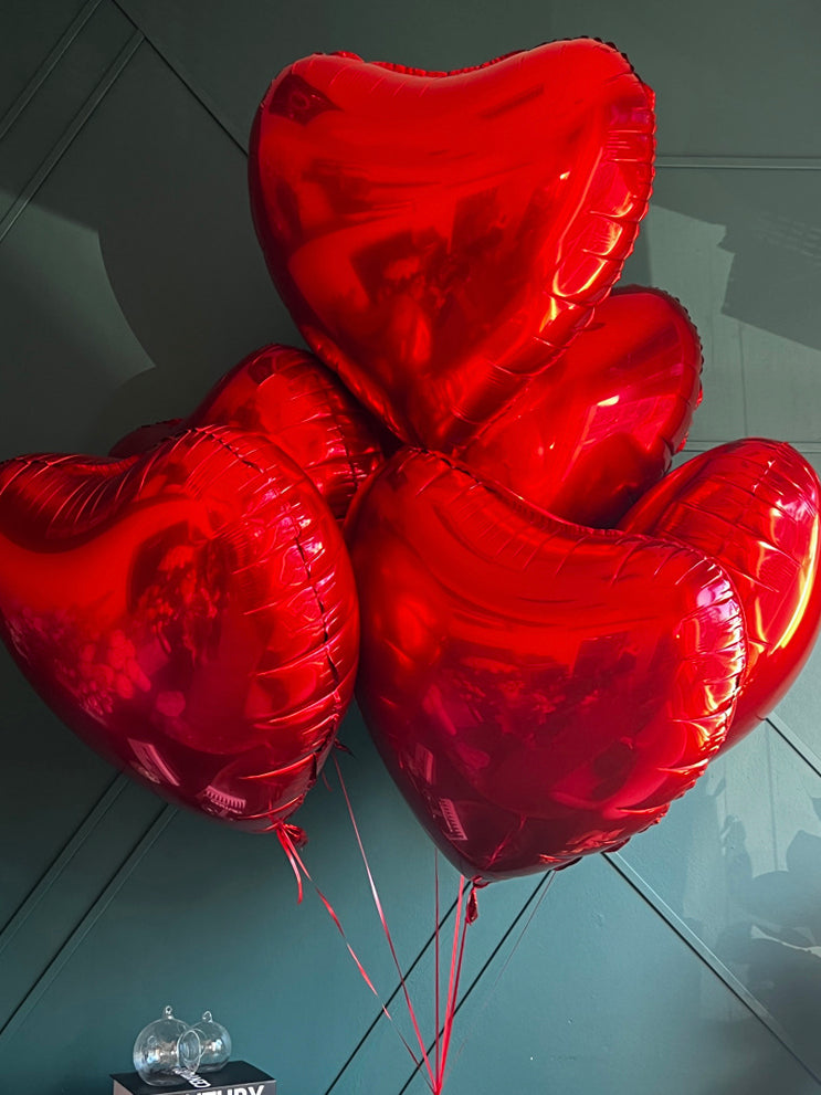 Extra large red heart balloon bouquet for delivery in Miami