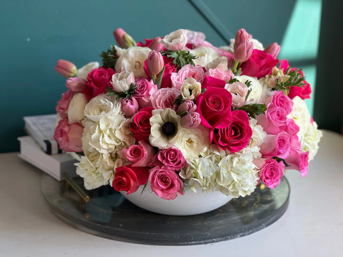 Garden Story luxury mixed flower arrangement in Miami