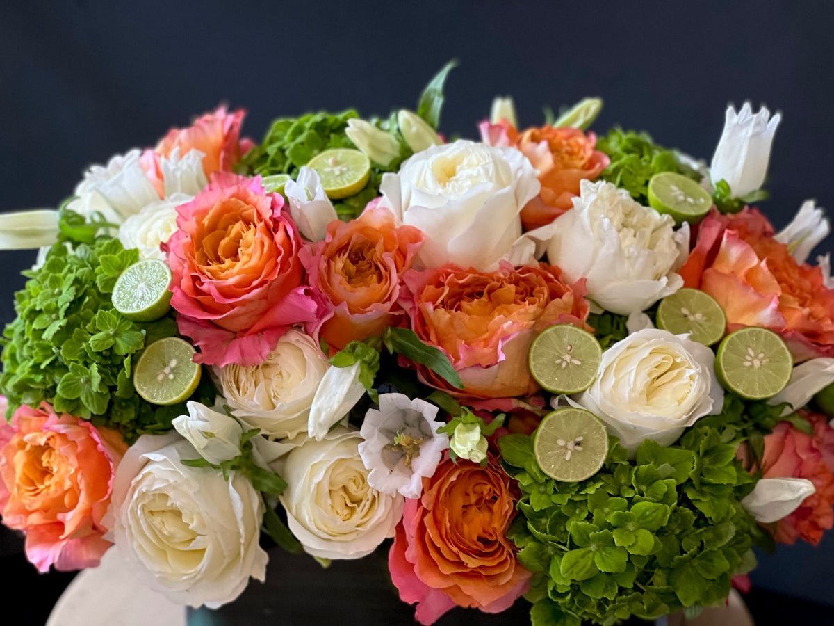 Garden rose and hydrangea arrangement in Miami Beach