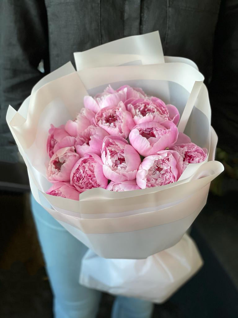 Handcrafted 15 Pink Peonies Bouquet in Miami Beach