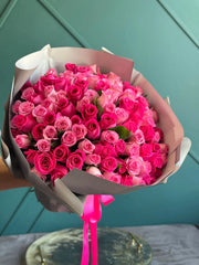 100 Pink Roses Bouquet | Luxury Hot & Light Pink Roses buy online Luxury Flowers Miami