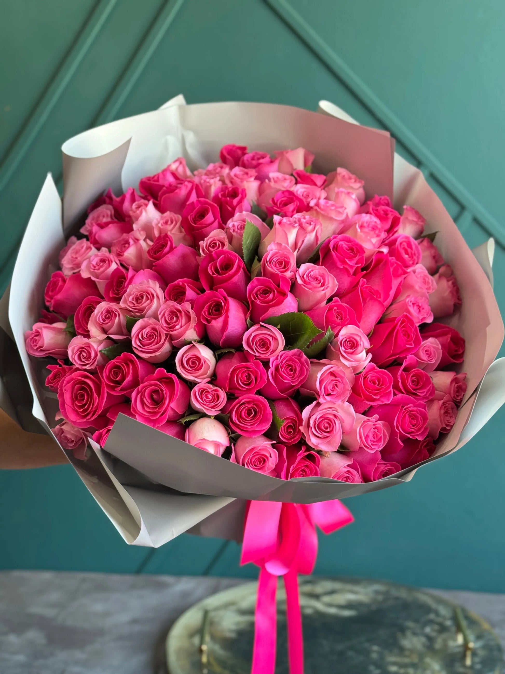 100 Pink Roses Bouquet | Luxury Hot & Light Pink Roses buy online Luxury Flowers Miami