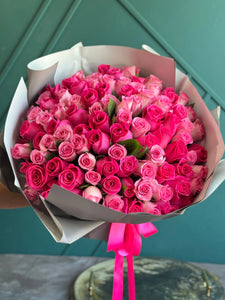 100 Pink Roses Bouquet | Luxury Hot & Light Pink Roses buy online Luxury Flowers Miami