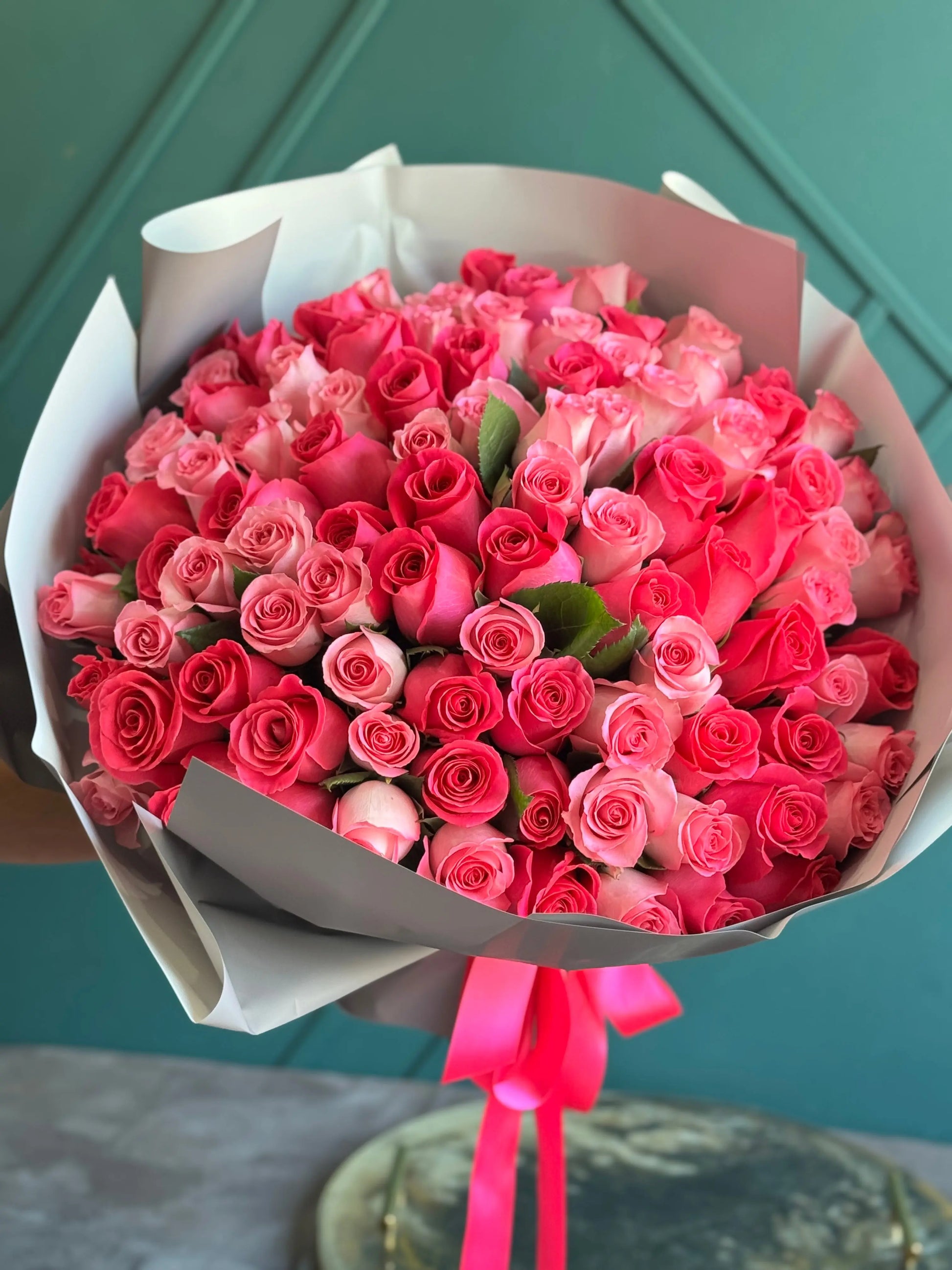 100 Pink Roses Bouquet | Luxury Hot & Light Pink Roses buy online Luxury Flowers Miami
