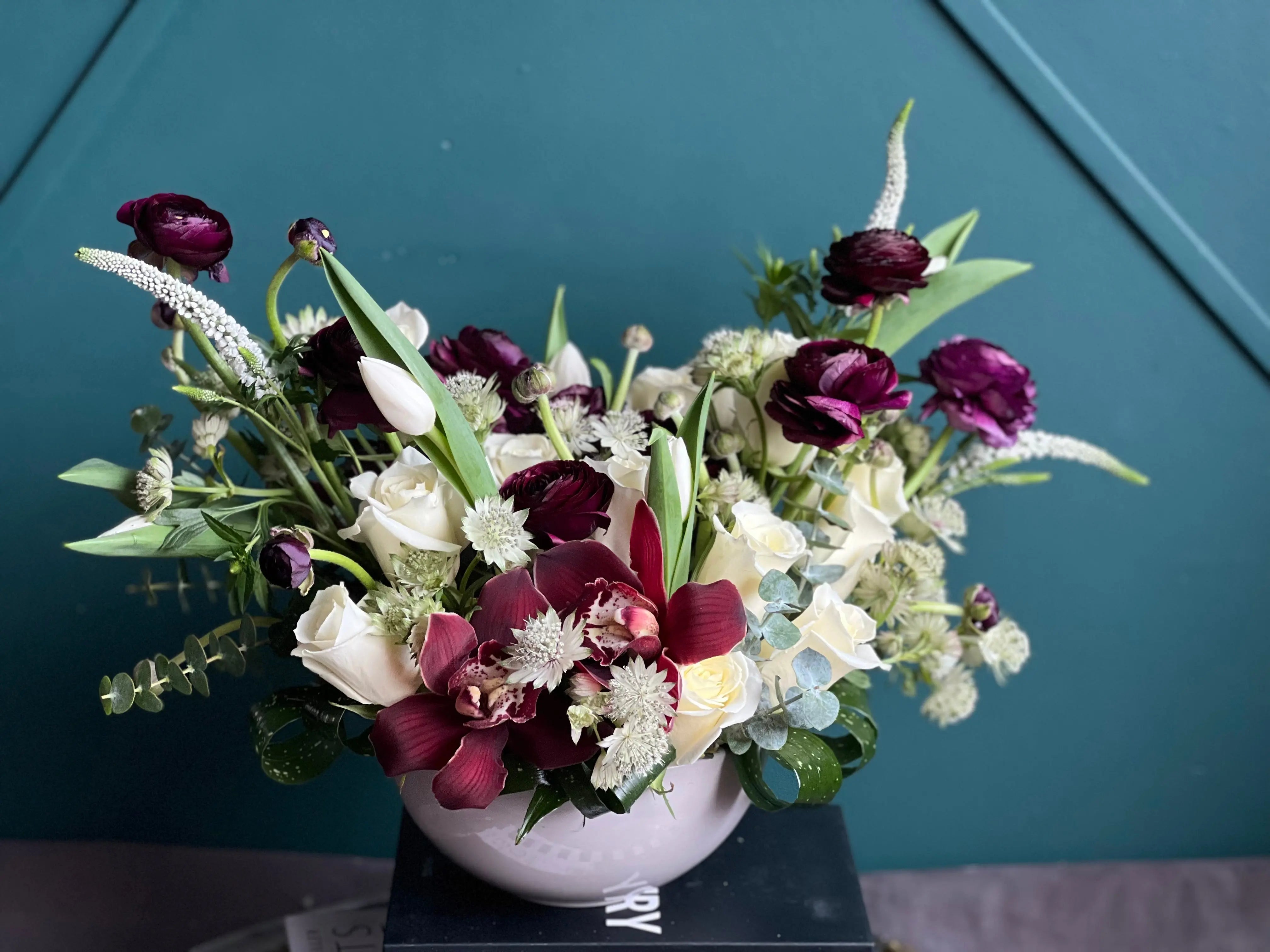Luxury Mixed Flower Arrangement | Roses & Orchids Design buy online Luxury Flowers Miami
