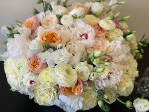 Garden Elegance | Luxury Flowers Miami buy online Luxury Flowers Miami