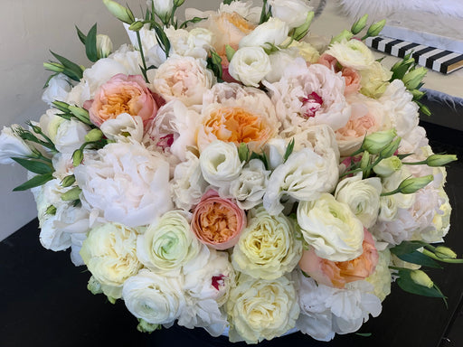 Garden Elegance | Luxury Flowers Miami buy online Luxury Flowers Miami