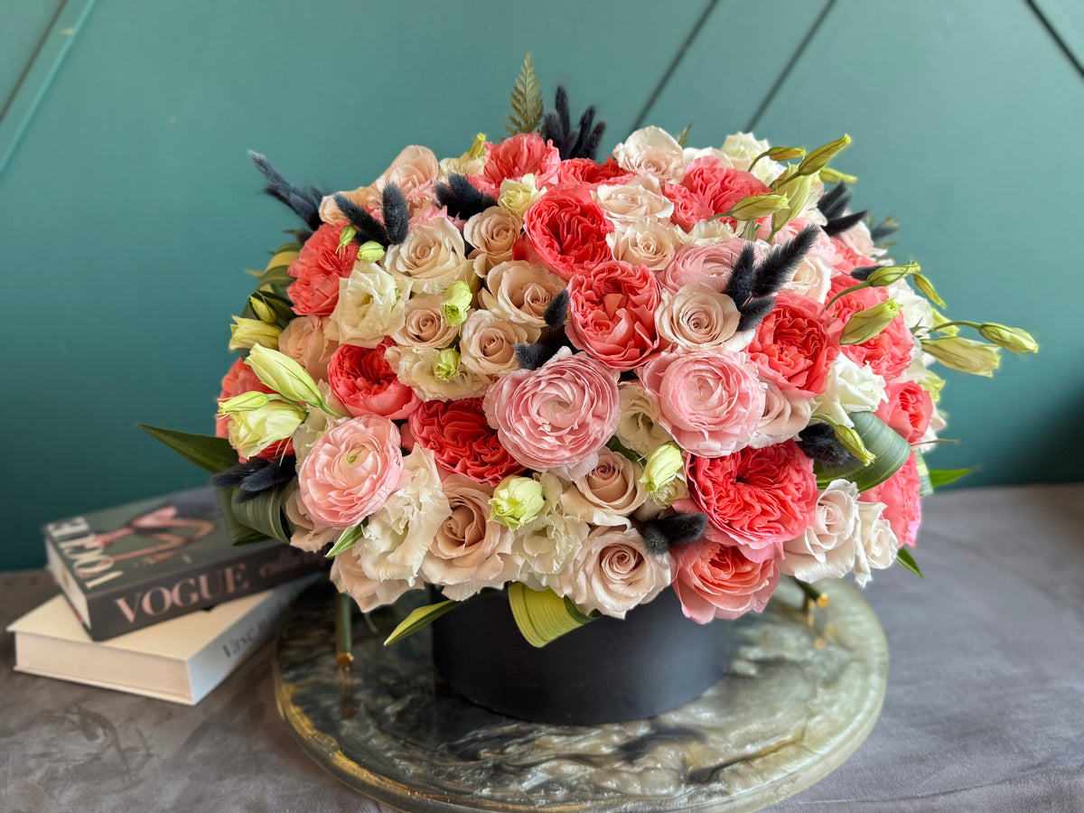 Garden Roses & Ranunculus Flower Box | Luxury Arrangement