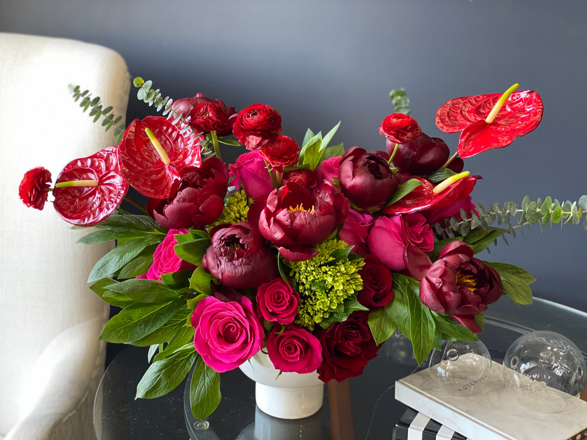 Thoughtfully chosen flowers for special occasions in Miami