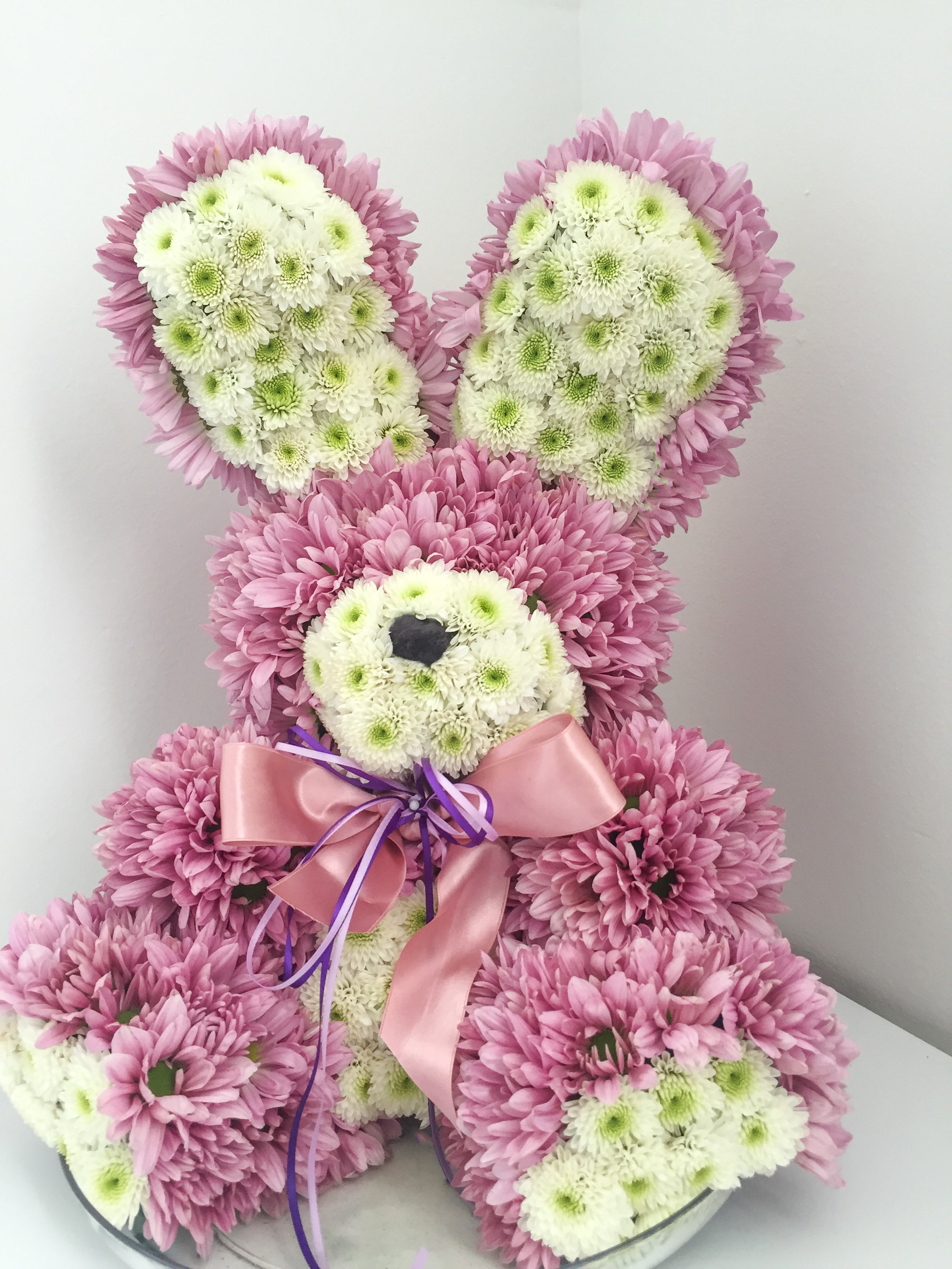 Fresh Flower Bunny – Handmade Chrysanthemum Floral Sculpture