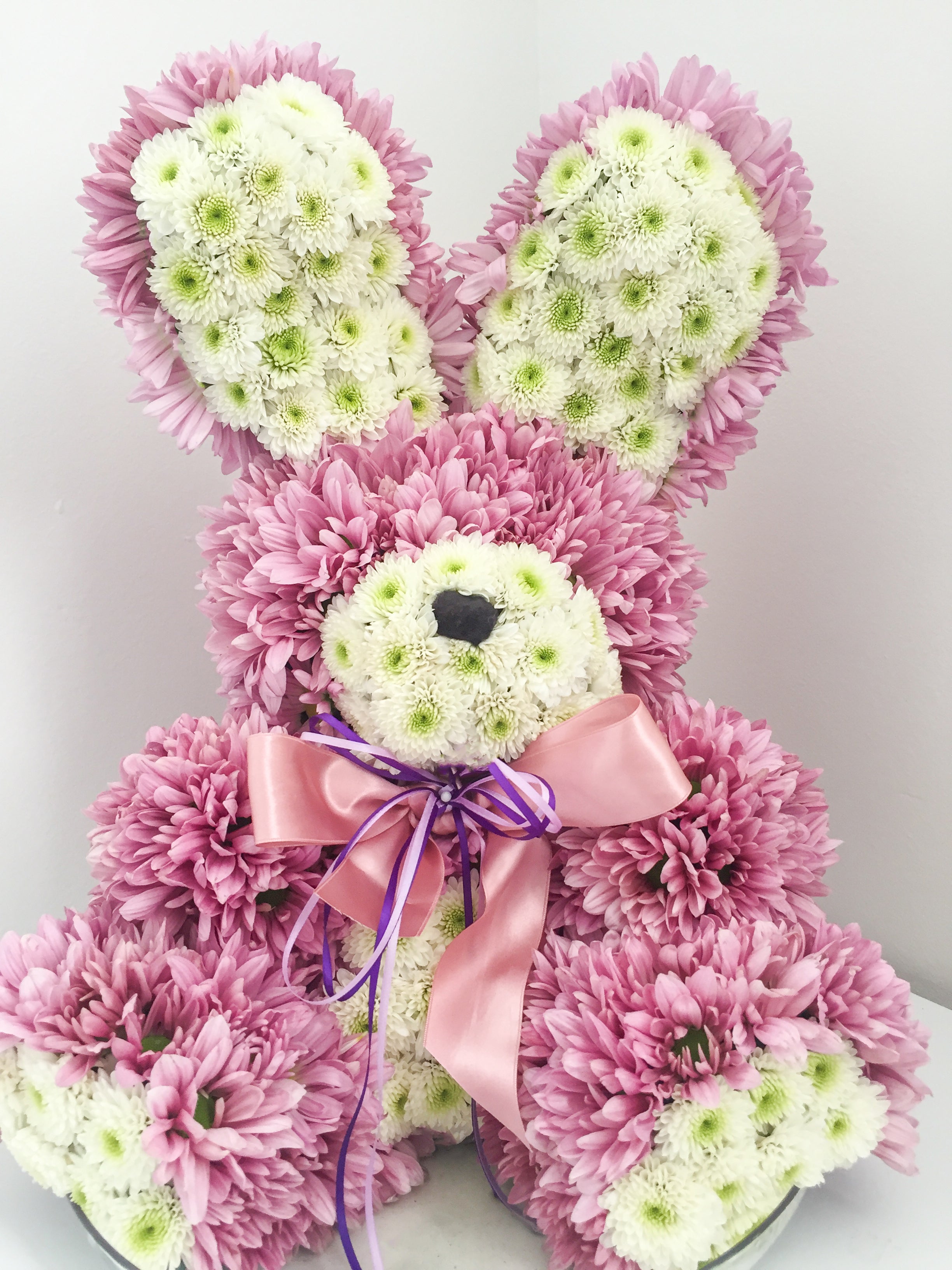 Fresh Flower Bunny – Handmade Chrysanthemum Floral Sculpture