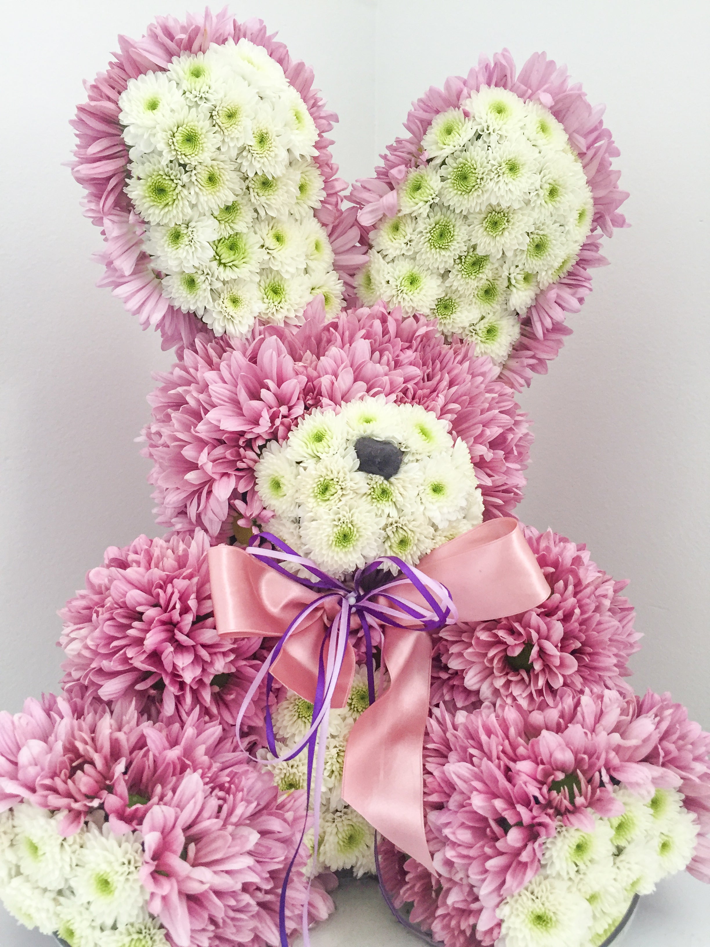 Fresh Flower Bunny – Handmade Chrysanthemum Floral Sculpture