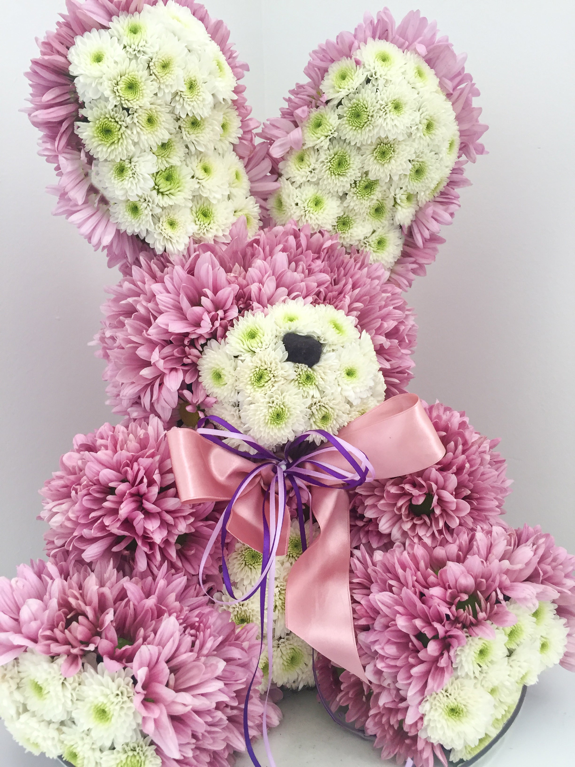 Fresh Flower Bunny – Handmade Chrysanthemum Floral Sculpture
