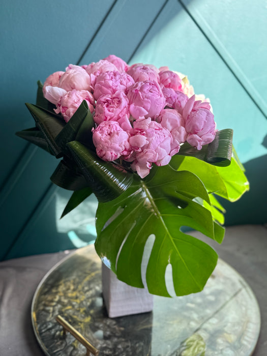 24 Peonies Arrangement | Ceramic Tall Vase Luxury Flowers