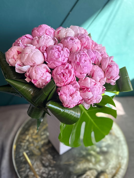 24 Peonies Arrangement | Ceramic Tall Vase Luxury Flowers