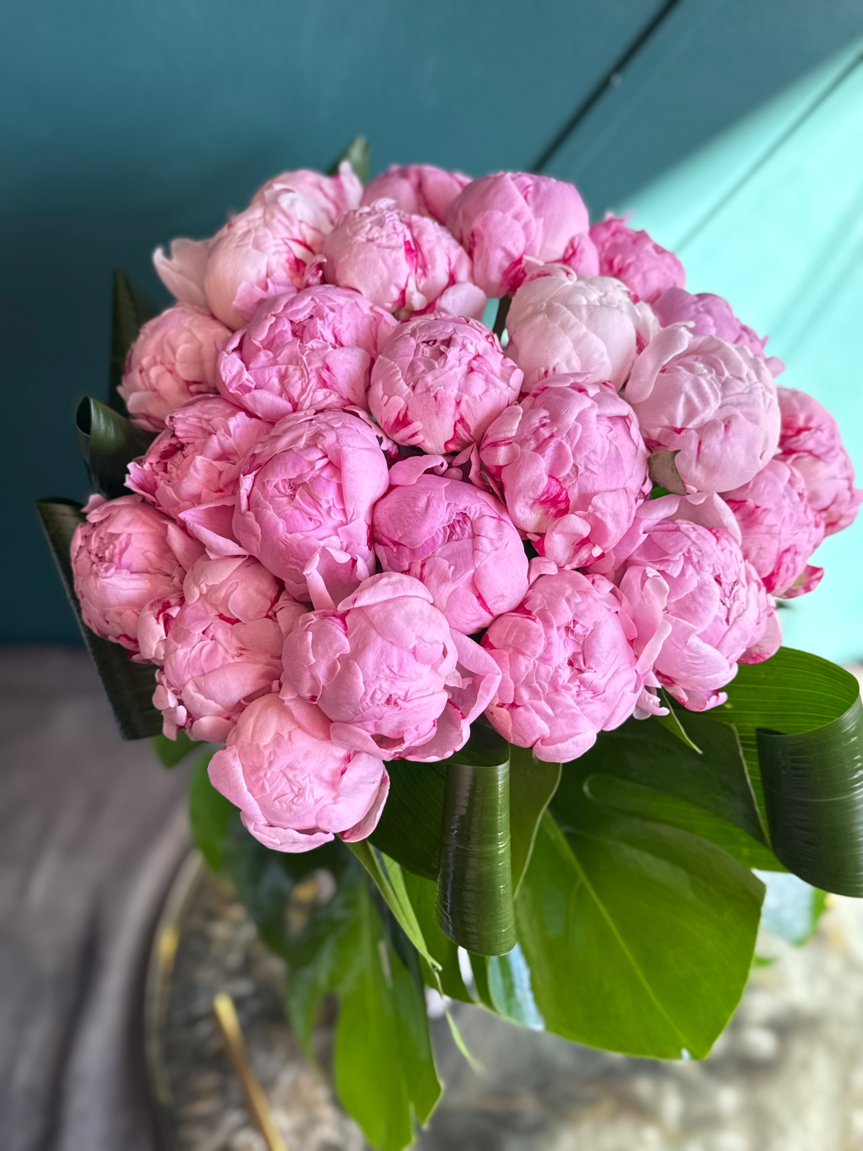 24 Pink Peonies – Luxury Peony Arrangement