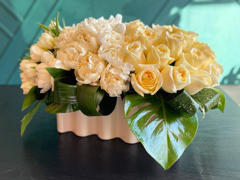 LUXURY FLOWER DESIGN WITH PEONIES, ROSES AND TULIPS