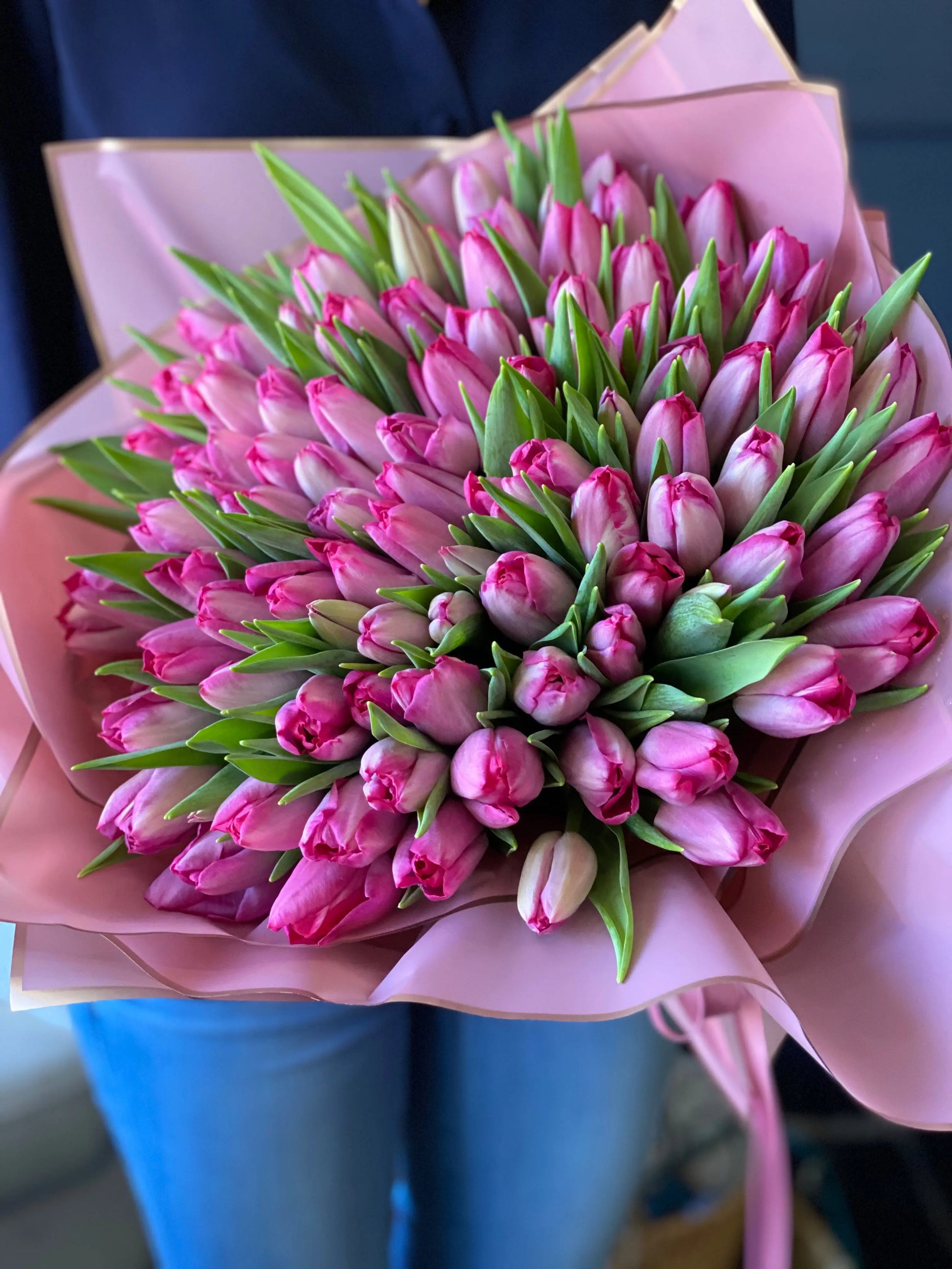 100 Dark Pink Tulips Bouquet | Luxury Flowers Miami buy online Luxury Flowers Miami