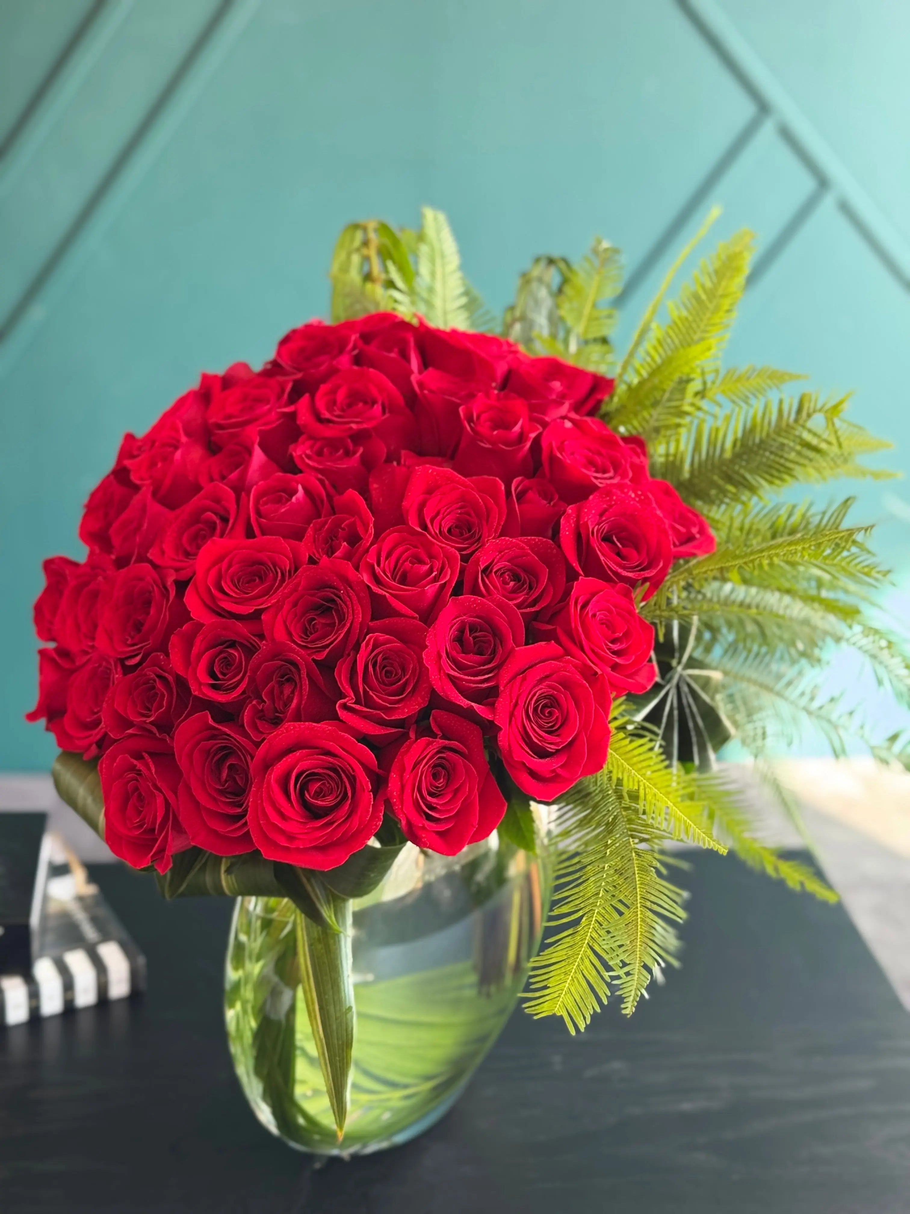 Luxury 50 Red Roses Arrangement – Modern Vase Design Luxury Flowers Miami