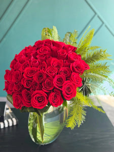 Luxury 50 Red Roses Arrangement – Modern Vase Design Luxury Flowers Miami