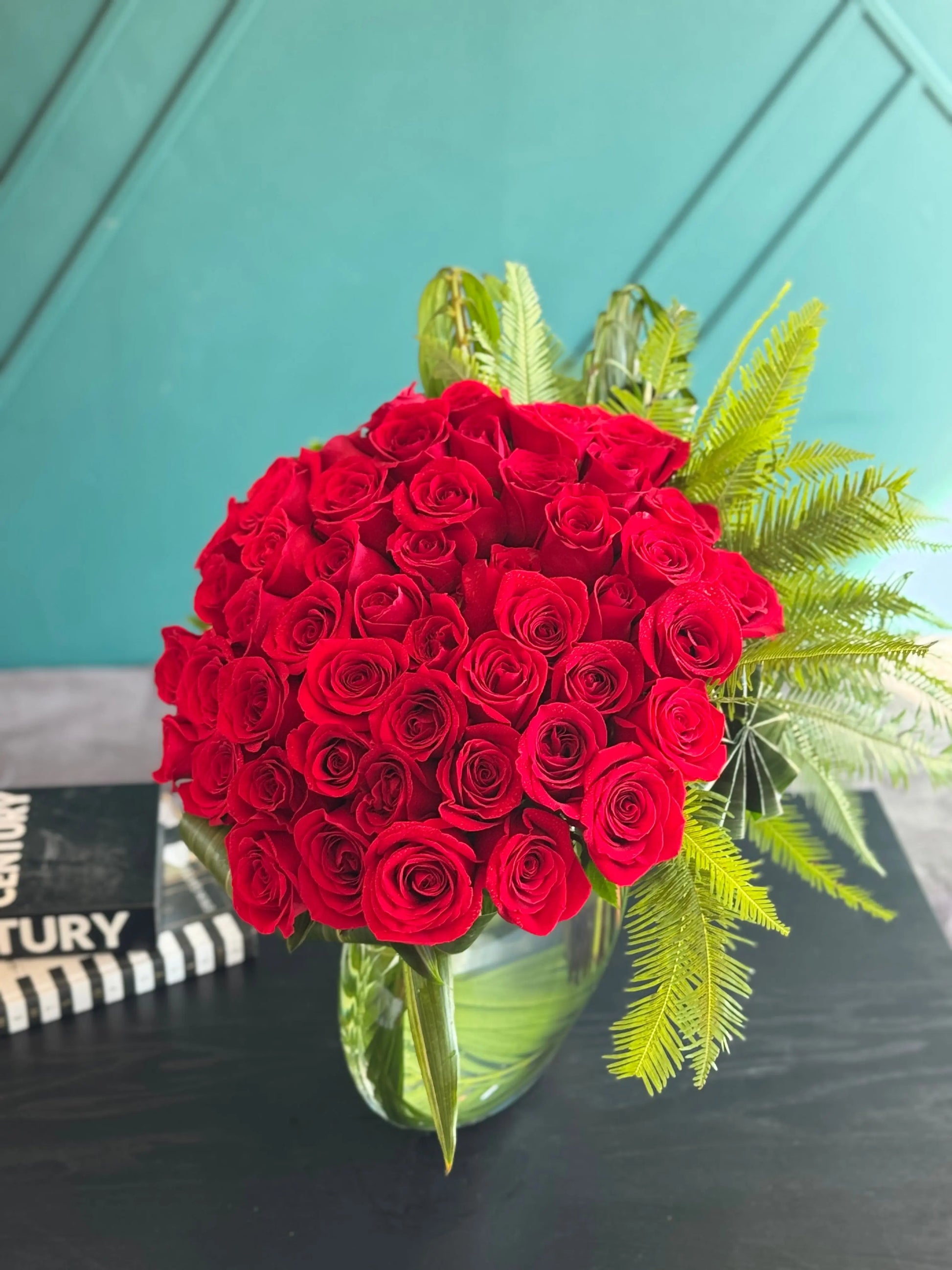Luxury 50 Red Roses Arrangement – Modern Vase Design Luxury Flowers Miami