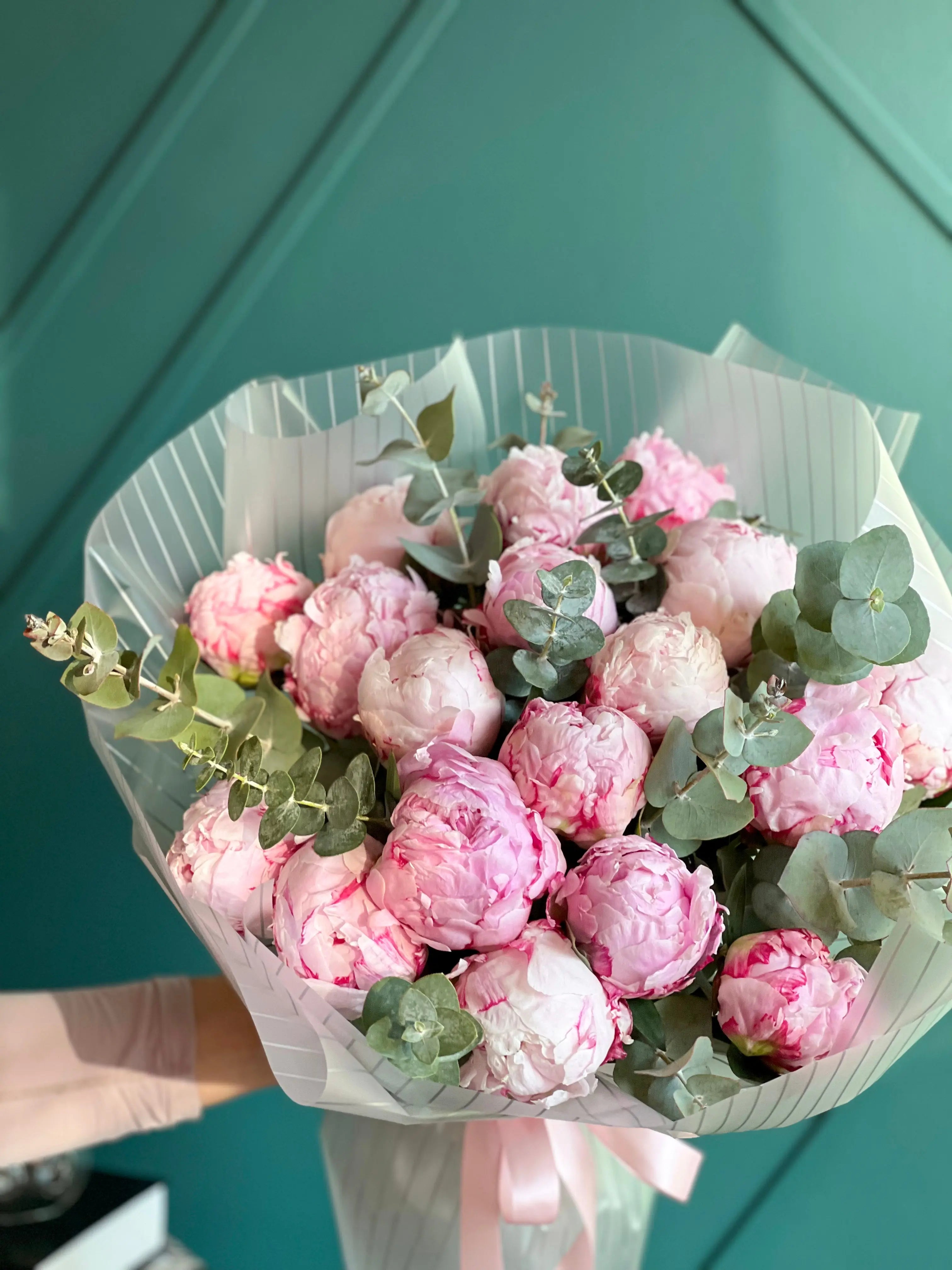 19 Peonies Bouquet | Luxury Pink Peony Flowers buy online Luxury Flowers Miami