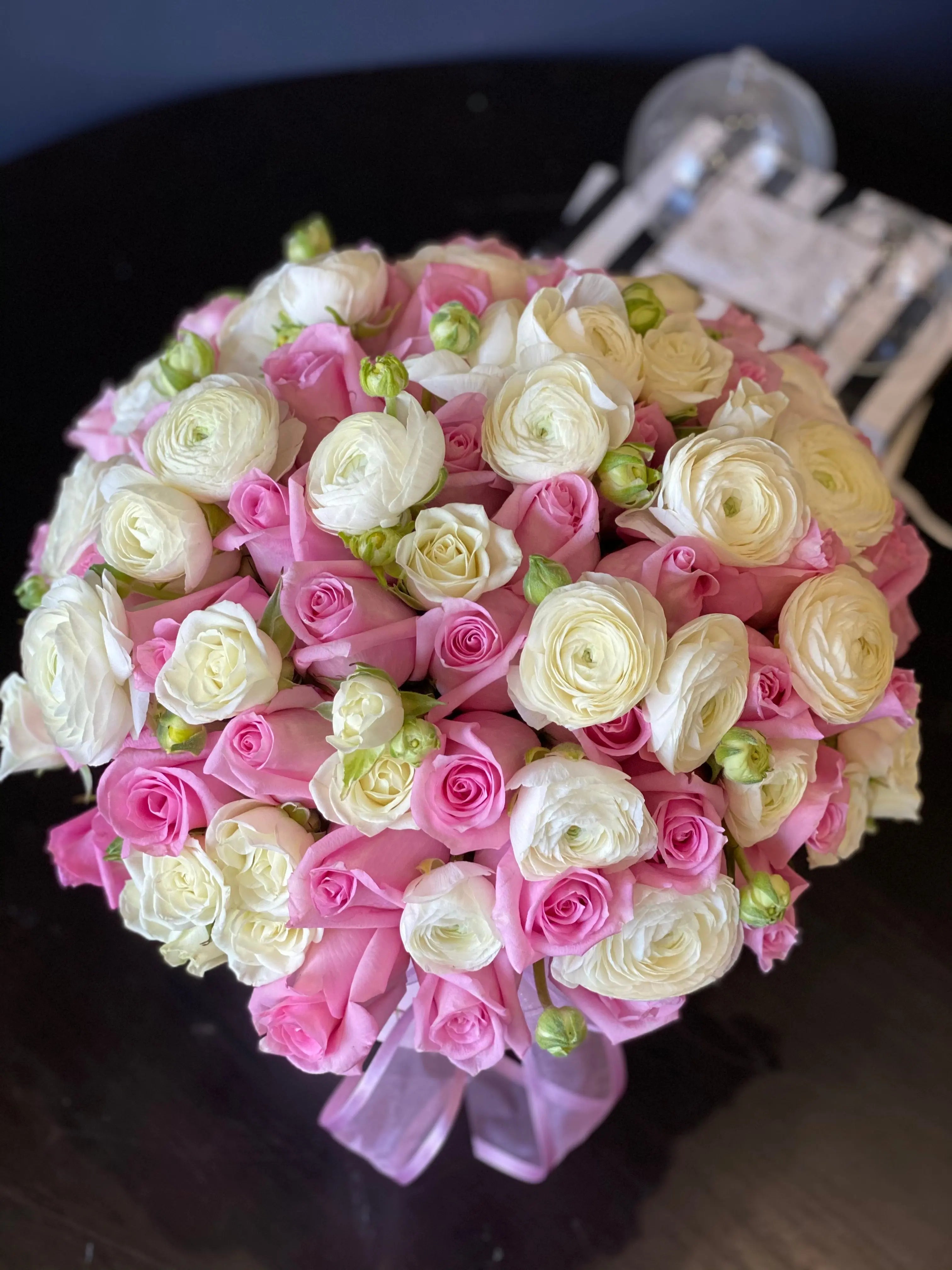 Pink Roses & Ranunculus Luxury Box | Luxury Flowers Miami buy online Luxury Flowers Miami