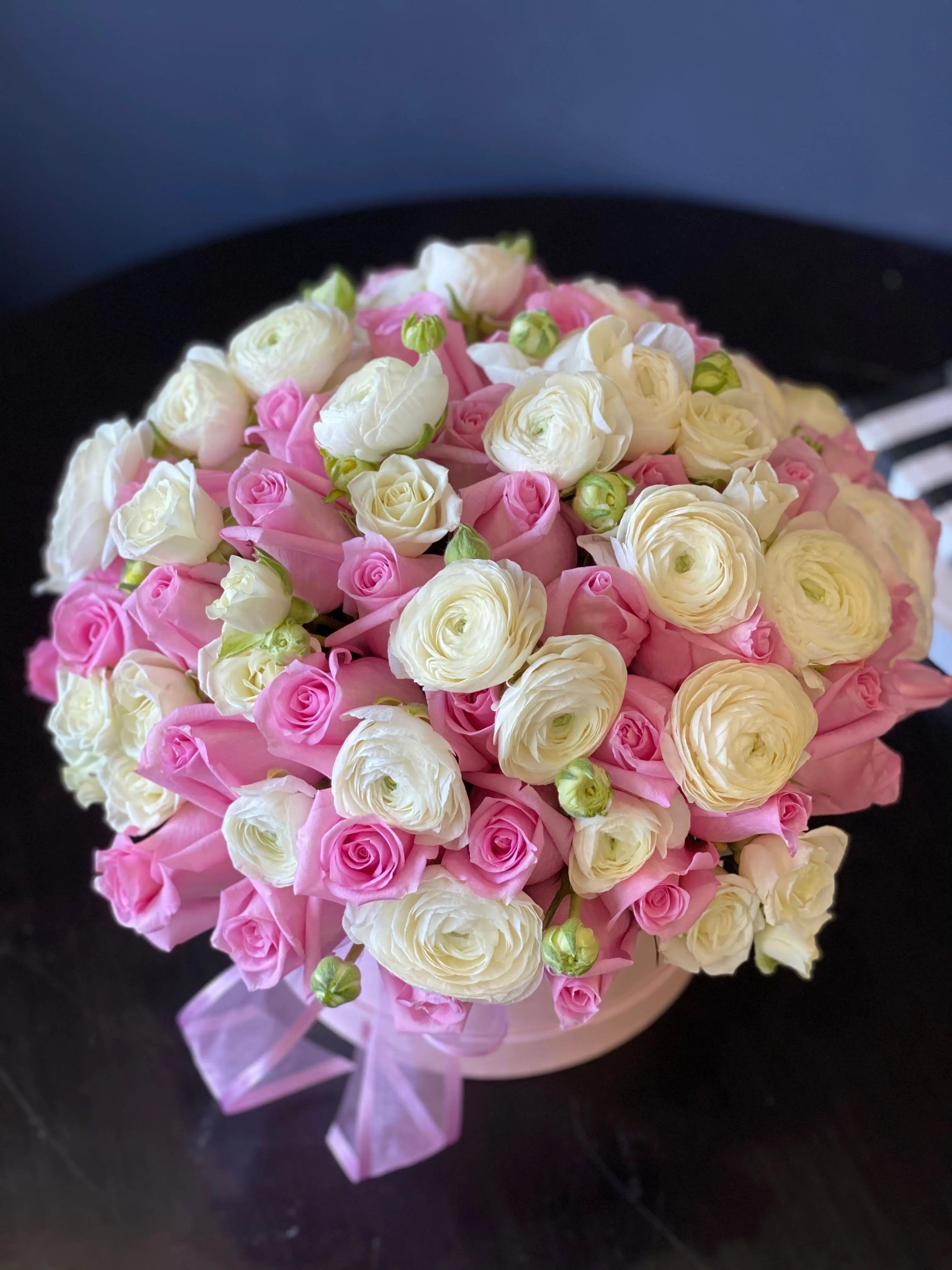 Pink Roses & Ranunculus Luxury Box | Luxury Flowers Miami buy online Luxury Flowers Miami