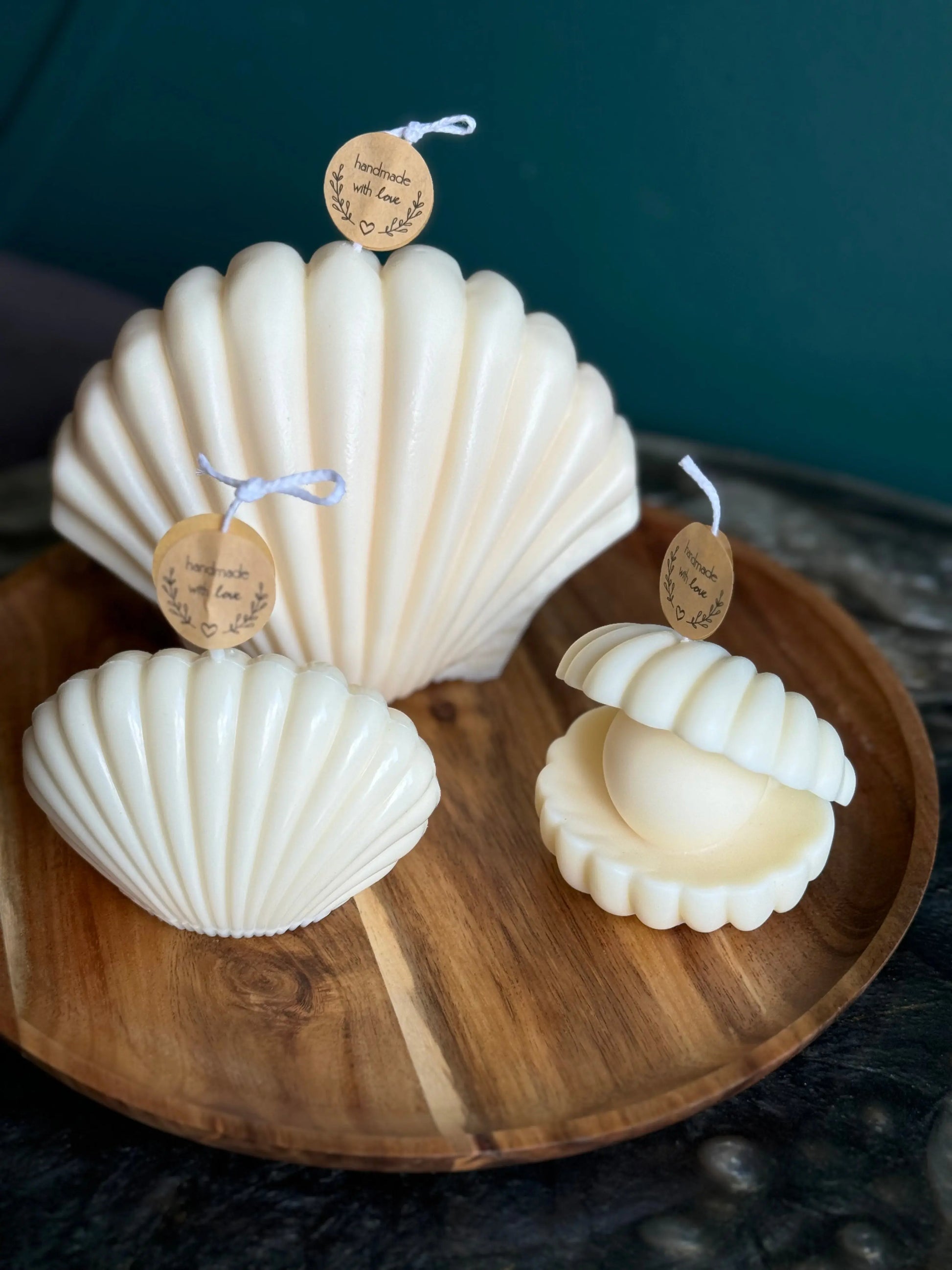 Shell Candle Set of 3 with Wooden Tray | Handmade Soy Wax Candles buy online Luxury Flowers Miami