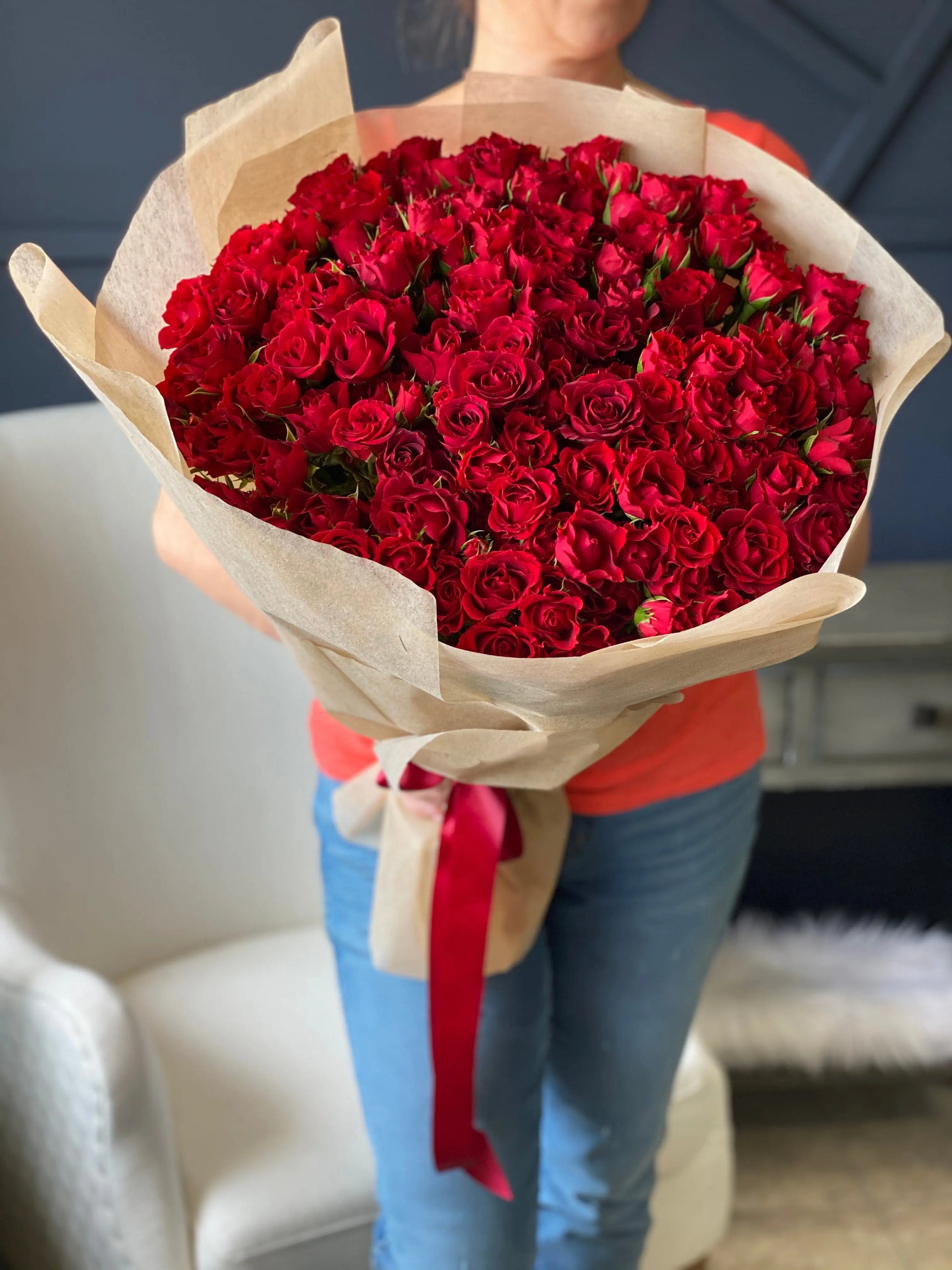 50 Mini Spray Roses Bouquet | Garden Roses Arrangement buy online Luxury Flowers Miami