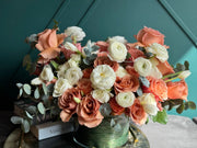 Luxury Coral & Ivory Floral Arrangement – Premium Flower Vase Miami buy online Luxury Flowers Miami