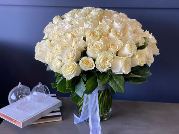 50 white roses arrangement miami