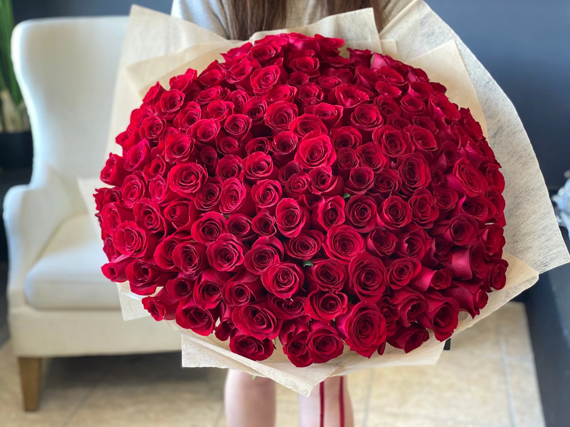 100 Red Roses Bouquet | Luxury Flower Delivery Miami buy online Luxury Flowers Miami