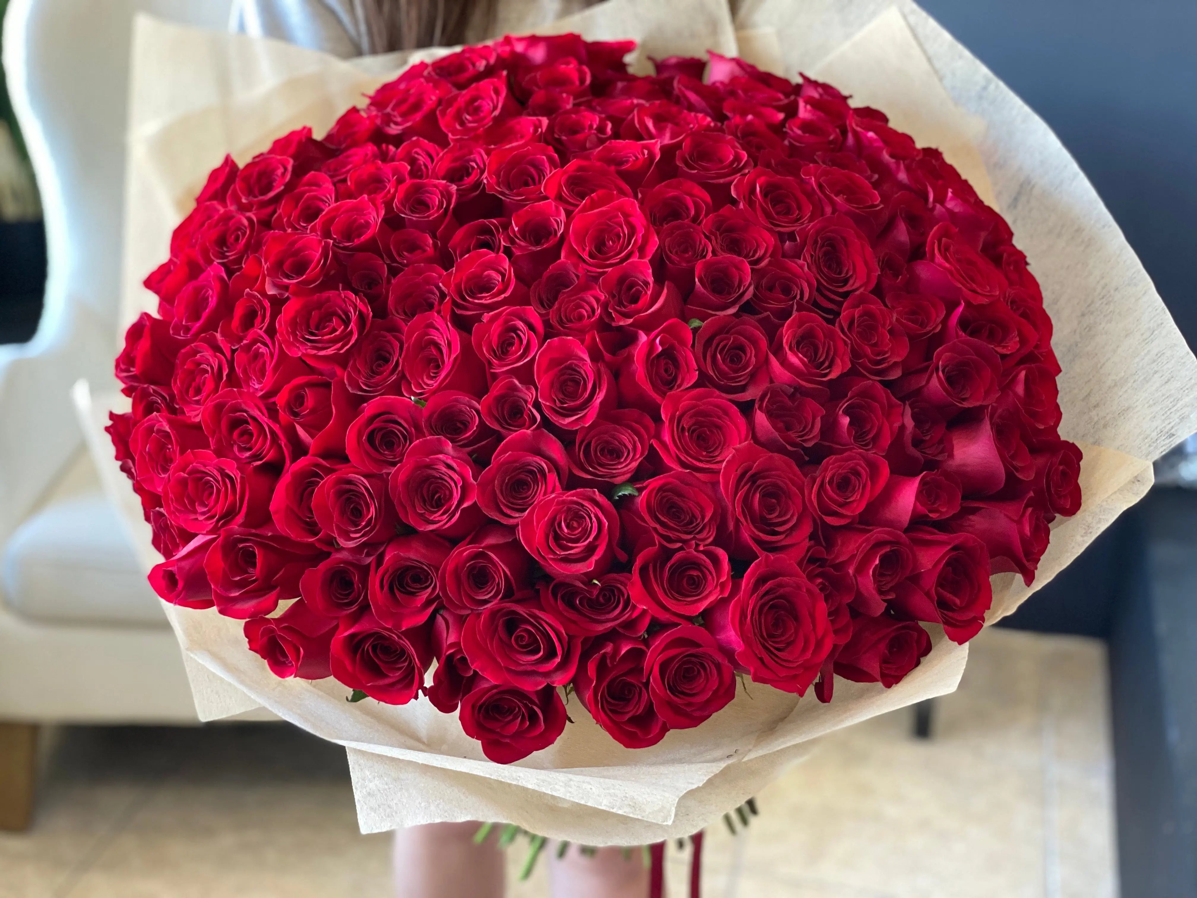 100 Red Roses Bouquet | Luxury Flower Delivery Miami buy online Luxury Flowers Miami