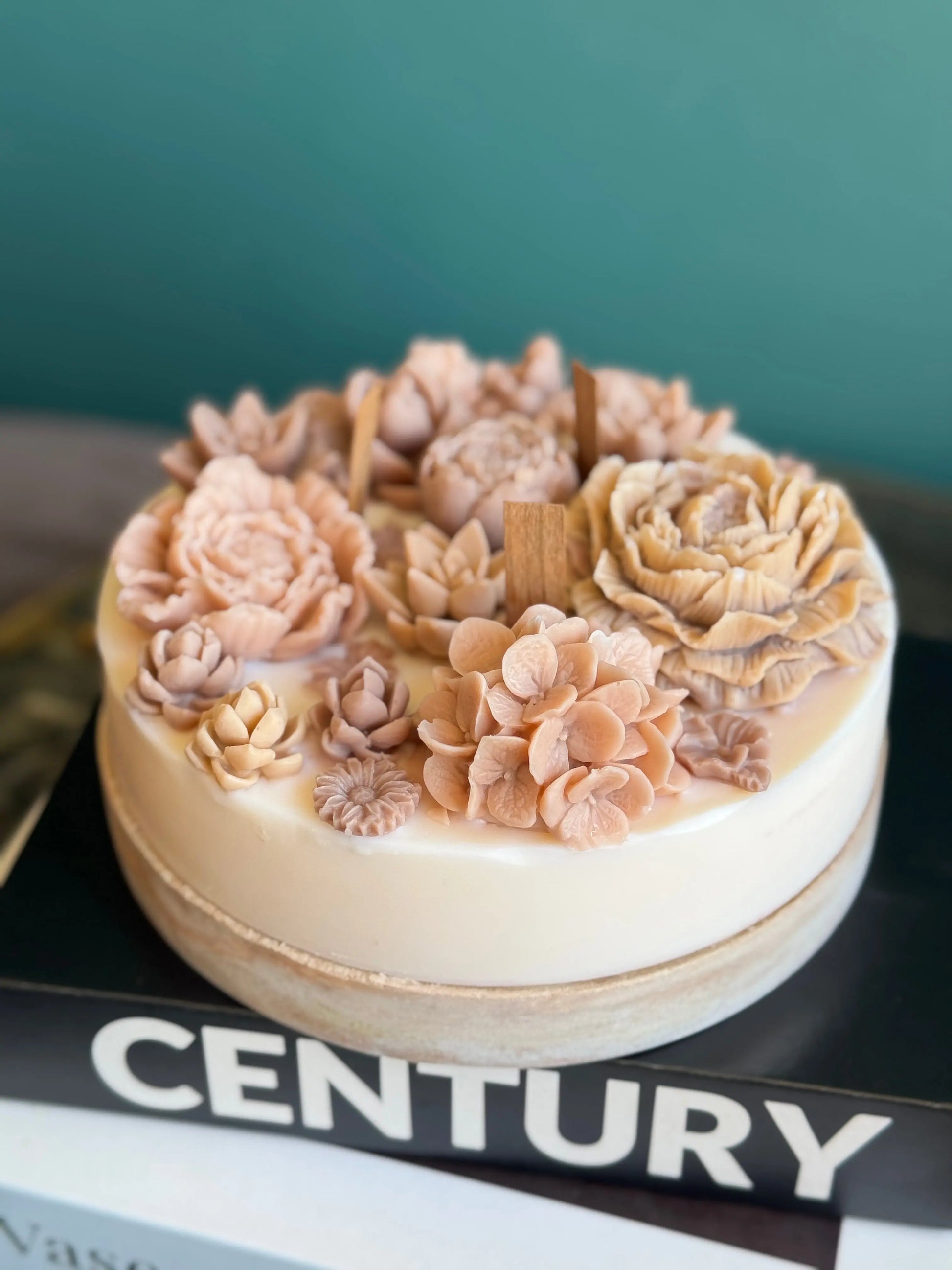 Luxury Floral Candle on Concrete Base | Artisan Gift buy online Luxury Flowers Miami